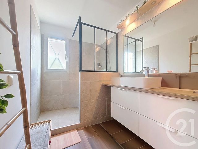 Appartement F4 &agrave; vendre - 4 pi&egrave;ces - 81,18 m2 - Draguignan - 83 - PROVENCE-ALPES-COTE-D-AZUR