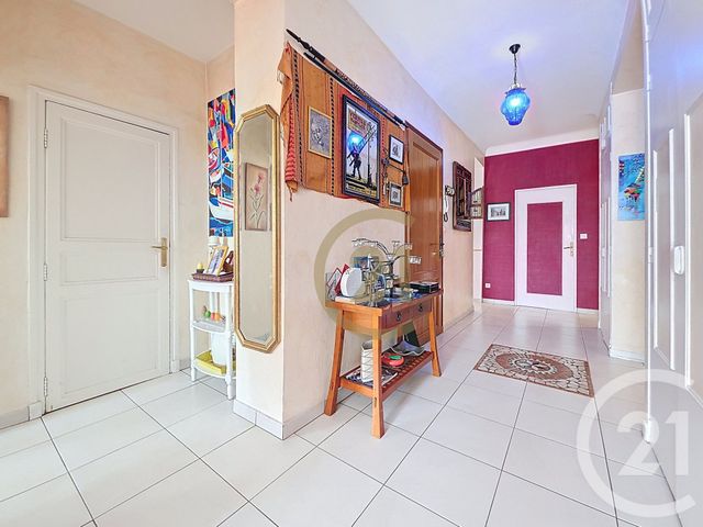 Appartement F4 à vendre - 4 pièces - 159,51 m2 - Draguignan - 83 - PROVENCE-ALPES-COTE-D-AZUR