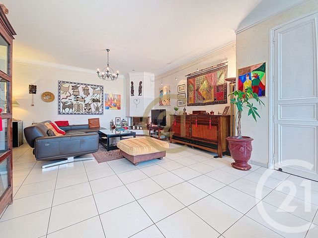 Appartement F4 à vendre - 4 pièces - 159,51 m2 - Draguignan - 83 - PROVENCE-ALPES-COTE-D-AZUR