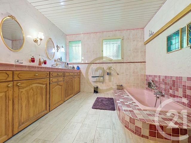 Maison &agrave; vendre - 7 pi&egrave;ces - 160 m2 - Draguignan - 83 - PROVENCE-ALPES-COTE-D-AZUR