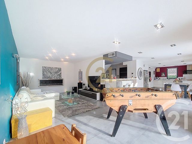 Maison à vendre - 4 pièces - 200 m2 - Draguignan - 83 - PROVENCE-ALPES-COTE-D-AZUR