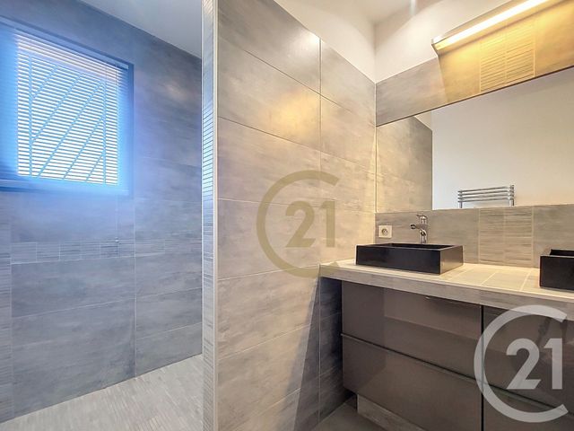 Maison à vendre - 4 pièces - 200 m2 - Draguignan - 83 - PROVENCE-ALPES-COTE-D-AZUR