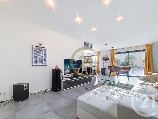 Maison à vendre - 4 pièces - 200 m2 - Draguignan - 83 - PROVENCE-ALPES-COTE-D-AZUR