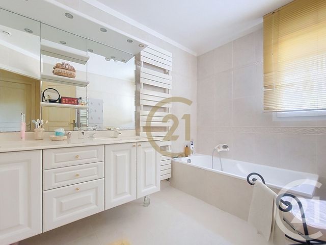 Maison à vendre - 6 pièces - 206,38 m2 - Les Arcs - 83 - PROVENCE-ALPES-COTE-D-AZUR