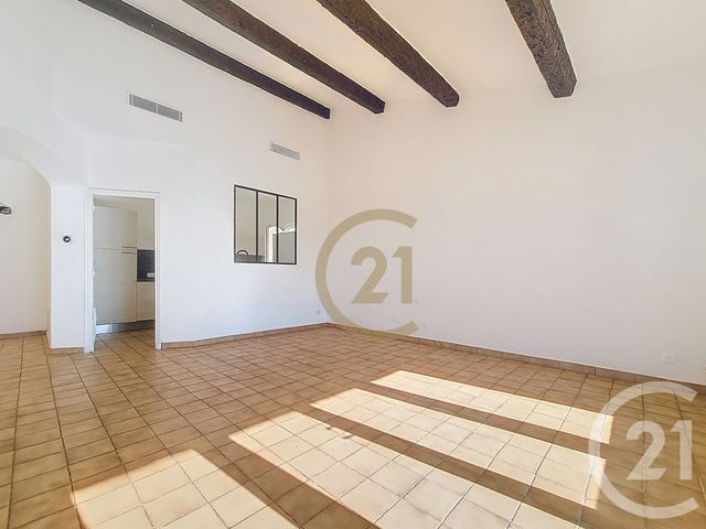 Maison &agrave; louer - 5 pi&egrave;ces - 102,65 m2 - Draguignan - 83 - PROVENCE-ALPES-COTE-D-AZUR