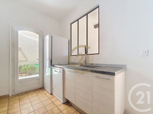 Maison &agrave; louer - 5 pi&egrave;ces - 102,65 m2 - Draguignan - 83 - PROVENCE-ALPES-COTE-D-AZUR