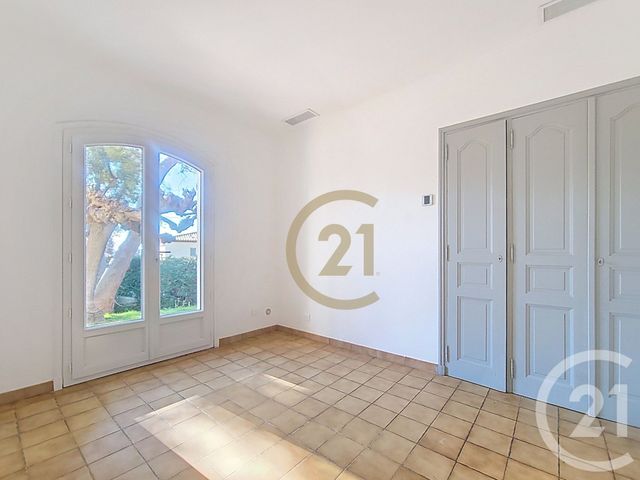 Maison &agrave; louer - 5 pi&egrave;ces - 102,65 m2 - Draguignan - 83 - PROVENCE-ALPES-COTE-D-AZUR