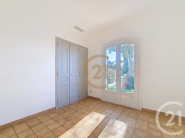 Maison &agrave; louer - 5 pi&egrave;ces - 102,65 m2 - Draguignan - 83 - PROVENCE-ALPES-COTE-D-AZUR