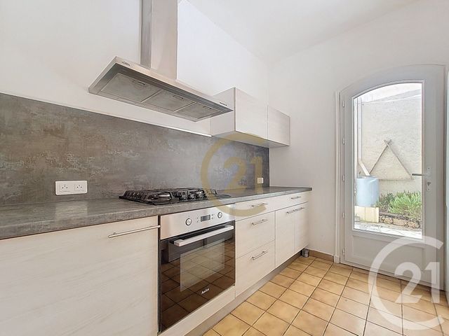 Maison &agrave; louer - 5 pi&egrave;ces - 102,65 m2 - Draguignan - 83 - PROVENCE-ALPES-COTE-D-AZUR