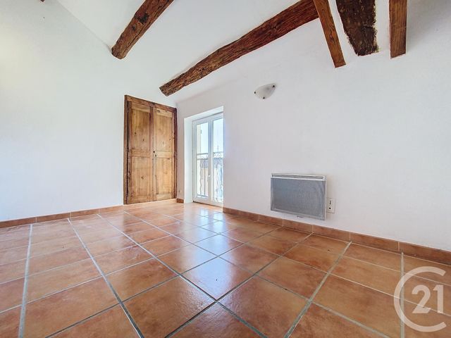 Appartement F2 &agrave; louer - 3 pi&egrave;ces - 41,55 m2 - Flayosc - 83 - PROVENCE-ALPES-COTE-D-AZUR