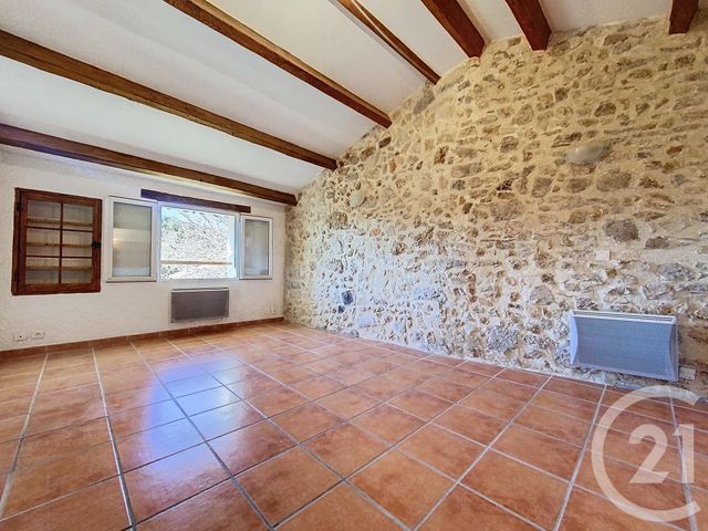 Appartement F2 &agrave; louer - 3 pi&egrave;ces - 41,55 m2 - Flayosc - 83 - PROVENCE-ALPES-COTE-D-AZUR
