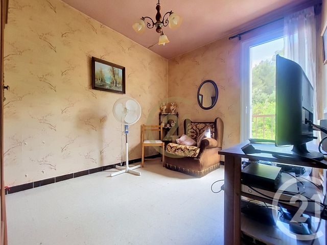 Appartement F4 &agrave; vendre - 4 pi&egrave;ces - 65,43 m2 - Draguignan - 83 - PROVENCE-ALPES-COTE-D-AZUR
