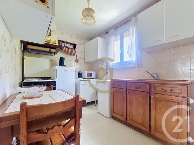 Appartement F4 &agrave; vendre - 4 pi&egrave;ces - 65,43 m2 - Draguignan - 83 - PROVENCE-ALPES-COTE-D-AZUR