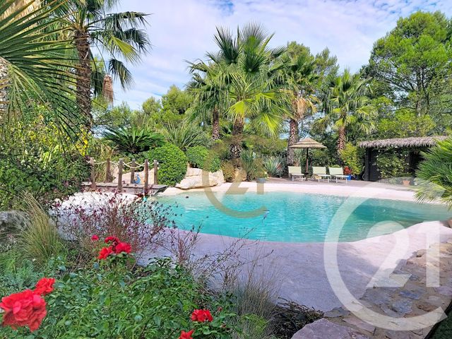 Maison à vendre - 7 pièces - 299,63 m2 - Draguignan - 83 - PROVENCE-ALPES-COTE-D-AZUR