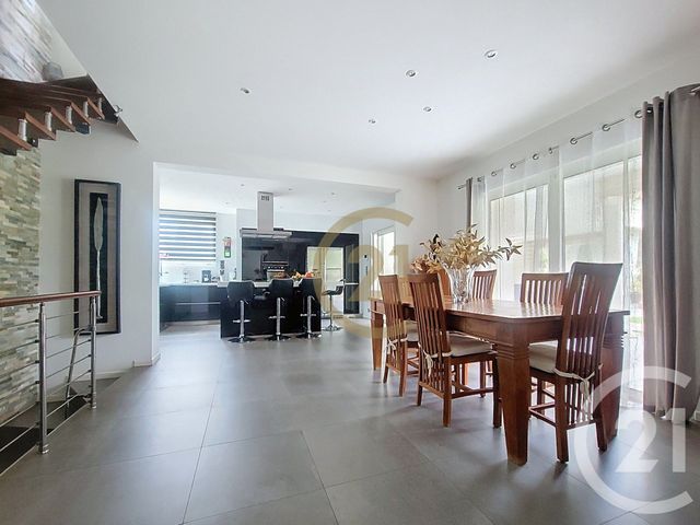 Maison à vendre - 7 pièces - 299,63 m2 - Draguignan - 83 - PROVENCE-ALPES-COTE-D-AZUR