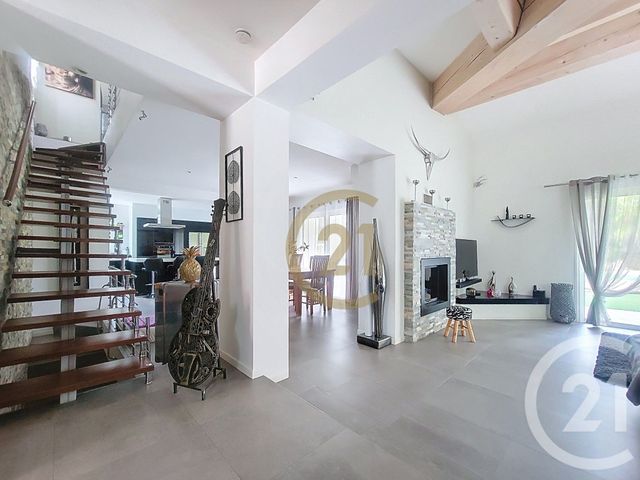 Maison à vendre - 7 pièces - 299,63 m2 - Draguignan - 83 - PROVENCE-ALPES-COTE-D-AZUR