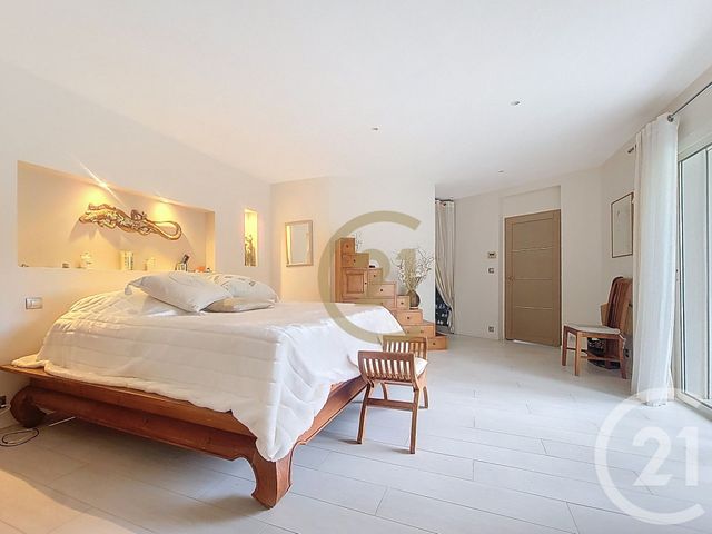 Maison à vendre - 7 pièces - 299,63 m2 - Draguignan - 83 - PROVENCE-ALPES-COTE-D-AZUR