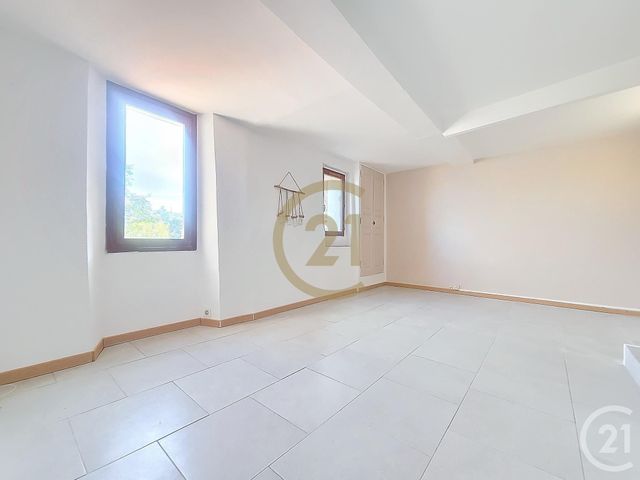 Appartement F1 bis à louer - 2 pièces - 31,20 m2 - Flayosc - 83 - PROVENCE-ALPES-COTE-D-AZUR