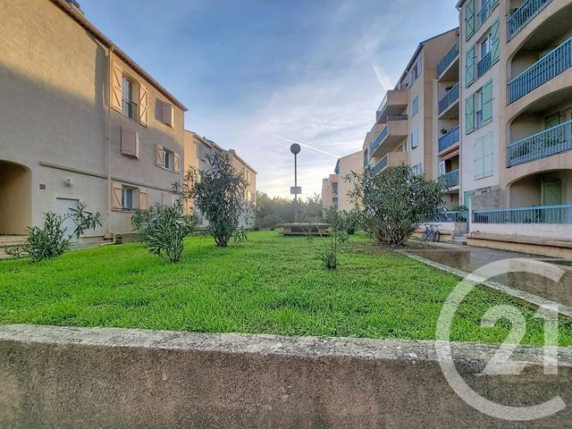 Appartement F2 &agrave; vendre - 2 pi&egrave;ces - 45,80 m2 - Draguignan - 83 - PROVENCE-ALPES-COTE-D-AZUR