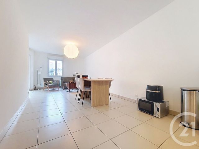 Appartement F2 &agrave; vendre - 2 pi&egrave;ces - 44,60 m2 - Draguignan - 83 - PROVENCE-ALPES-COTE-D-AZUR