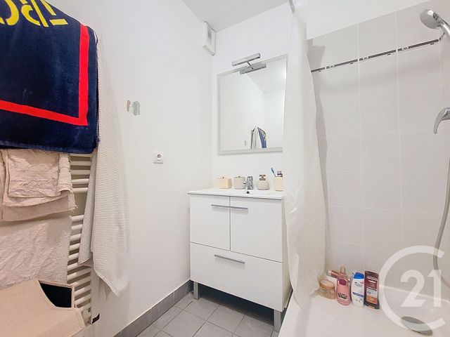 Appartement F2 &agrave; vendre - 2 pi&egrave;ces - 44,60 m2 - Draguignan - 83 - PROVENCE-ALPES-COTE-D-AZUR