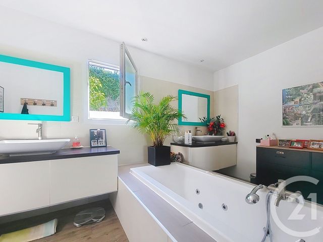 Maison &agrave; vendre - 4 pi&egrave;ces - 141 m2 - Draguignan - 83 - PROVENCE-ALPES-COTE-D-AZUR