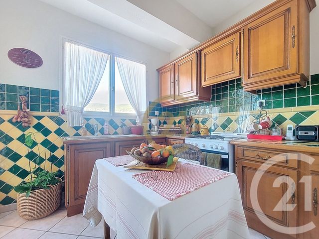 Appartement T3 à vendre - 3 pièces - 70,36 m2 - Draguignan - 83 - PROVENCE-ALPES-COTE-D-AZUR