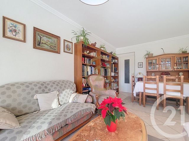 Appartement T3 à vendre - 3 pièces - 70,36 m2 - Draguignan - 83 - PROVENCE-ALPES-COTE-D-AZUR