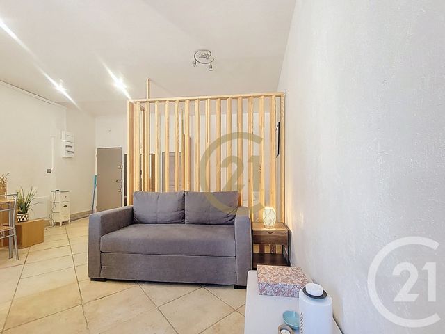 Appartement F1 bis &agrave; louer - 2 pi&egrave;ces - 37,20 m2 - Flayosc - 83 - PROVENCE-ALPES-COTE-D-AZUR