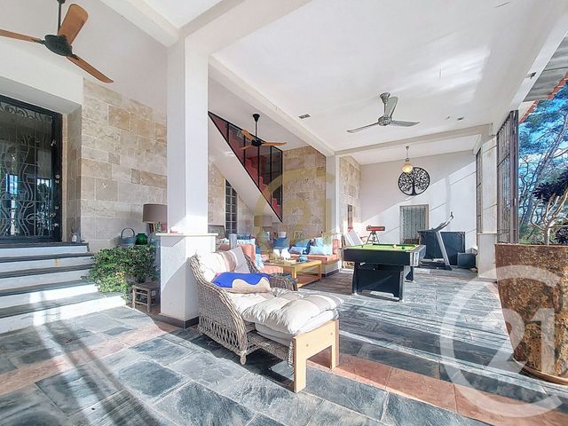 Maison &agrave; vendre - 5 pi&egrave;ces - 232,76 m2 - Flayosc - 83 - PROVENCE-ALPES-COTE-D-AZUR