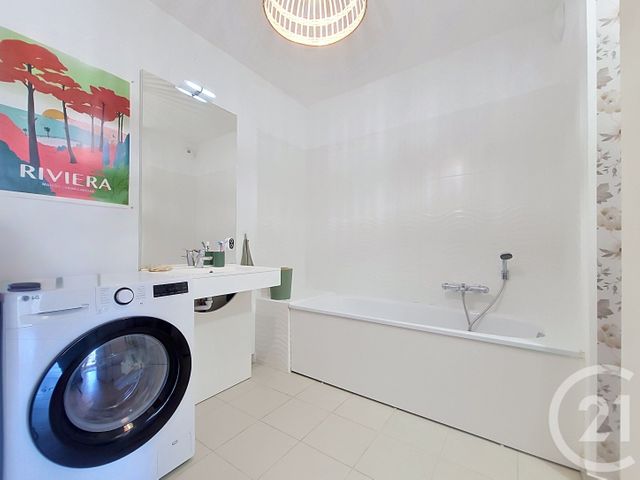 Appartement F4 &agrave; vendre - 4 pi&egrave;ces - 78,70 m2 - Draguignan - 83 - PROVENCE-ALPES-COTE-D-AZUR