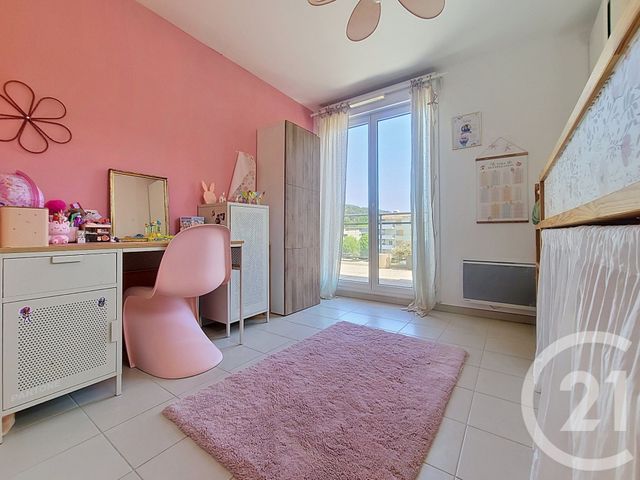 Appartement F4 &agrave; vendre - 4 pi&egrave;ces - 78,70 m2 - Draguignan - 83 - PROVENCE-ALPES-COTE-D-AZUR