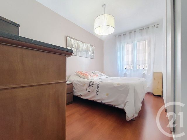 Appartement F4 &agrave; vendre - 4 pi&egrave;ces - 81,10 m2 - Draguignan - 83 - PROVENCE-ALPES-COTE-D-AZUR