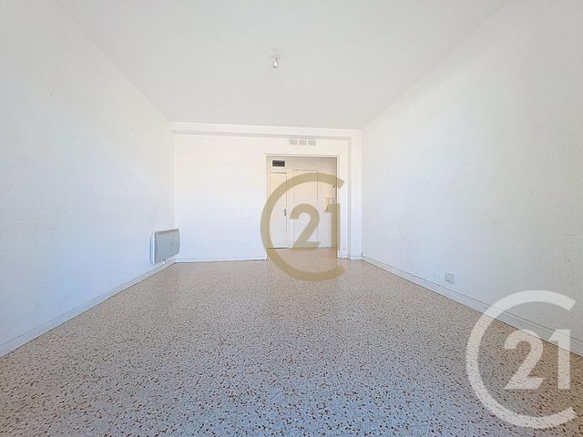 Appartement F3 &agrave; vendre - 3 pi&egrave;ces - 55 m2 - Draguignan - 83 - PROVENCE-ALPES-COTE-D-AZUR