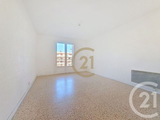 Appartement F3 &agrave; vendre - 3 pi&egrave;ces - 55 m2 - Draguignan - 83 - PROVENCE-ALPES-COTE-D-AZUR