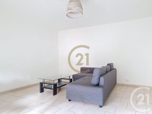 Appartement F2 &agrave; louer - 2 pi&egrave;ces - 45 m2 - Draguignan - 83 - PROVENCE-ALPES-COTE-D-AZUR