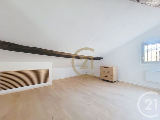 Appartement F2 &agrave; louer - 2 pi&egrave;ces - 41,98 m2 - Draguignan - 83 - PROVENCE-ALPES-COTE-D-AZUR
