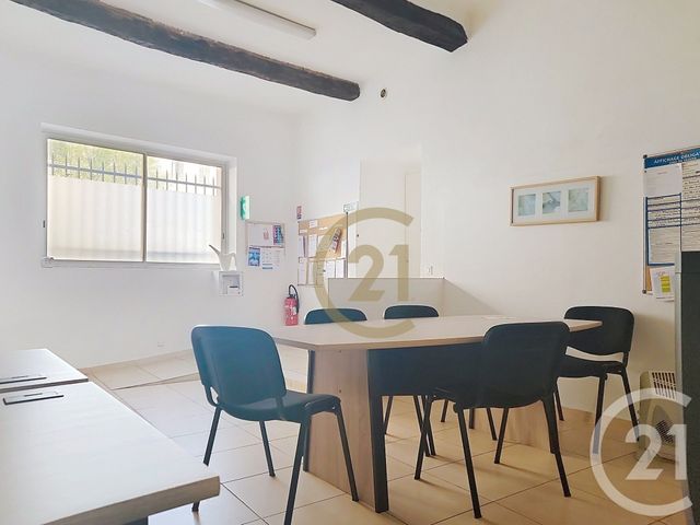 Appartement Local &agrave; vendre - 2 pi&egrave;ces - 46,25 m2 - Draguignan - 83 - PROVENCE-ALPES-COTE-D-AZUR