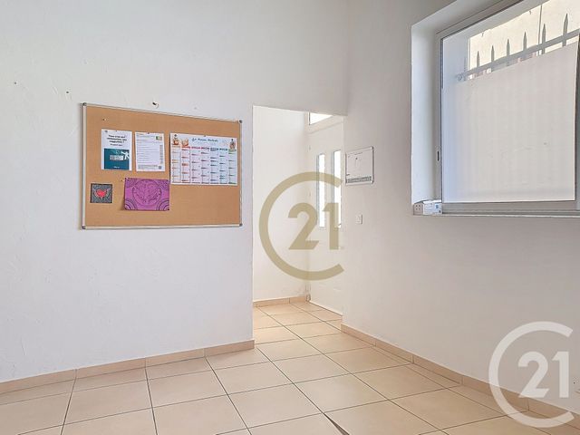 Appartement Local &agrave; vendre - 2 pi&egrave;ces - 46,25 m2 - Draguignan - 83 - PROVENCE-ALPES-COTE-D-AZUR