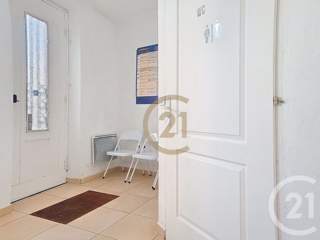 Appartement Local &agrave; vendre - 2 pi&egrave;ces - 46,25 m2 - Draguignan - 83 - PROVENCE-ALPES-COTE-D-AZUR