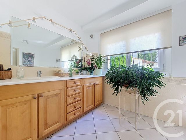 Maison &agrave; vendre - 7 pi&egrave;ces - 202,77 m2 - Draguignan - 83 - PROVENCE-ALPES-COTE-D-AZUR