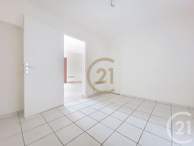 Appartement F2 &agrave; louer - 2 pi&egrave;ces - 37,15 m2 - Draguignan - 83 - PROVENCE-ALPES-COTE-D-AZUR