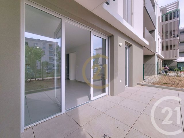 Appartement &agrave; louer - 2 pi&egrave;ces - 40,56 m2 - Draguignan - 83 - PROVENCE-ALPES-COTE-D-AZUR