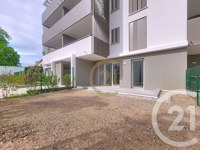Appartement &agrave; louer - 2 pi&egrave;ces - 40,56 m2 - Draguignan - 83 - PROVENCE-ALPES-COTE-D-AZUR