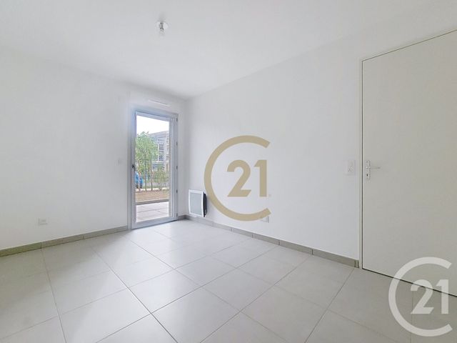 Appartement &agrave; louer - 2 pi&egrave;ces - 40,56 m2 - Draguignan - 83 - PROVENCE-ALPES-COTE-D-AZUR