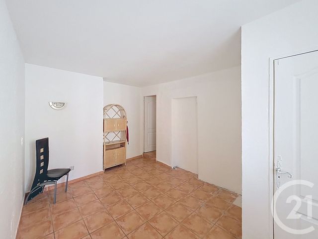Appartement &agrave; vendre - 2 pi&egrave;ces - 43,80 m2 - Draguignan - 83 - PROVENCE-ALPES-COTE-D-AZUR