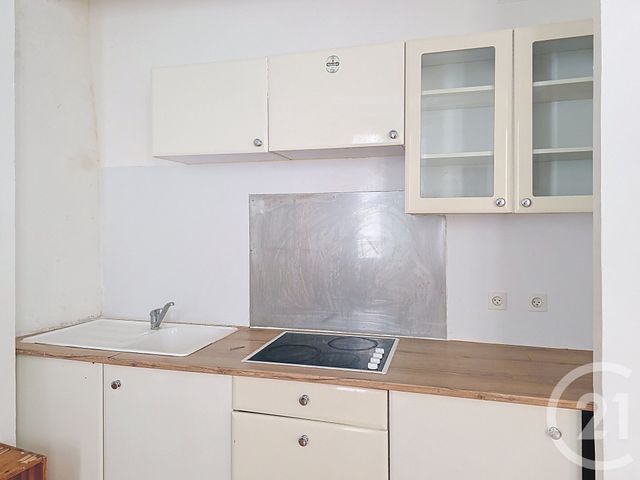 Appartement &agrave; vendre - 2 pi&egrave;ces - 43,80 m2 - Draguignan - 83 - PROVENCE-ALPES-COTE-D-AZUR