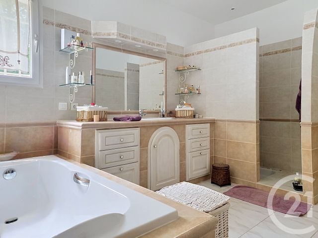 Maison &agrave; vendre - 6 pi&egrave;ces - 137,98 m2 - Les Arcs - 83 - PROVENCE-ALPES-COTE-D-AZUR