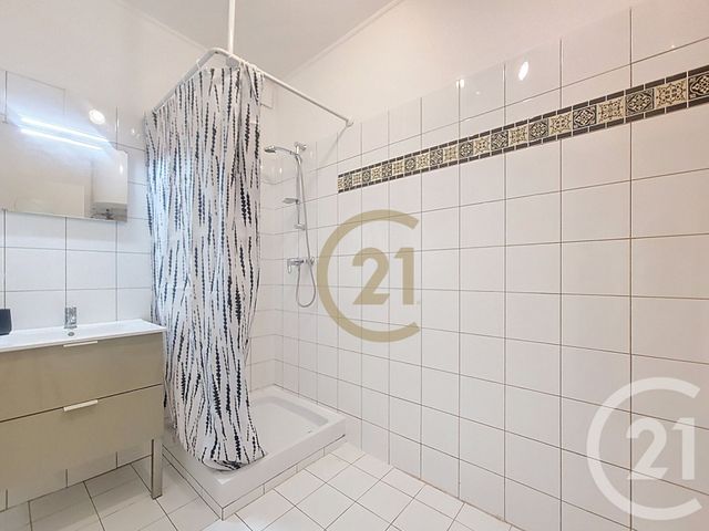 Appartement F1 &agrave; louer - 1 pi&egrave;ce - 28,50 m2 - Trans En Provence - 83 - PROVENCE-ALPES-COTE-D-AZUR