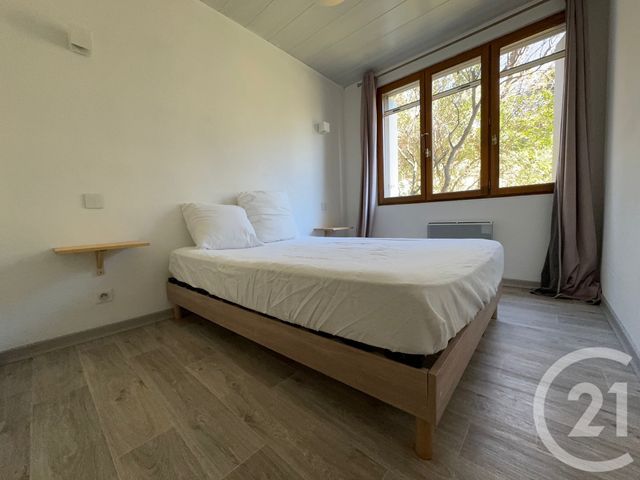 Appartement F3 &agrave; louer - 3 pi&egrave;ces - 54,90 m2 - Draguignan - 83 - PROVENCE-ALPES-COTE-D-AZUR